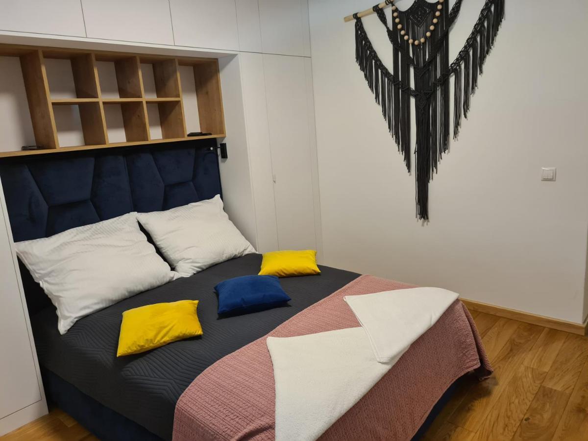 Apartamenty Osmolice W Stawach Deblin Bagian luar foto